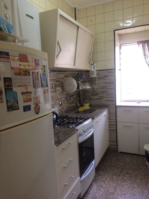 Departamento de 1 AMBIENTE DIVIDIDO CON BALCÓN SALIENTE A LA CALLE. - Imagen 2